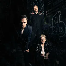 Dengarkan The Black Stone, tonton video musik, baca bio, lihat tanggal tur & lainnya!