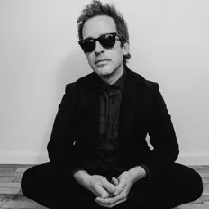 Dengarkan David Cloyd, tonton video musik, baca bio, lihat tanggal tur & lainnya!