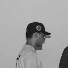 收听 Bao、观看音乐视频、阅读小传、查看巡演日期等 ！