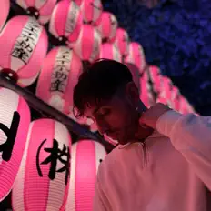 Skreno: песни, клипы, биография, даты выступлений и многое другое.