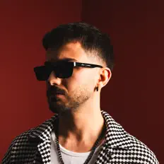 Escucha a Mehmet Savcı, mira videos musicales, lee su biografía, consulta las fechas de las gira y más.