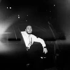 444 सुनें, म्यूज़िक वीडियो देखें, बायो पढ़ें, दौरे की तारीखें और बहुत कुछ देखें!