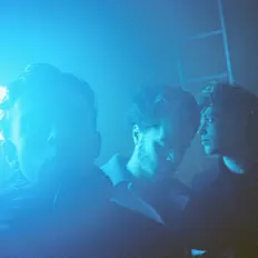 Ouve BOABOA, vê vídeos de música, lê a biografia, vê as datas da digressão e muito mais!