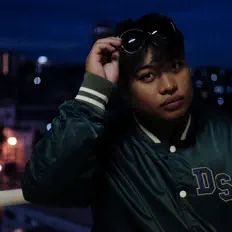 收听 Duuy、观看音乐视频、阅读小传、查看巡演日期等 ！