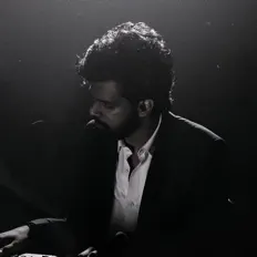 Ascolta Raj Kumar, guarda video musicali, leggi la biografia, vedi le date del tour & altro!