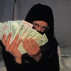 收听 Lul Bandz、观看音乐视频、阅读小传、查看巡演日期等 ！
