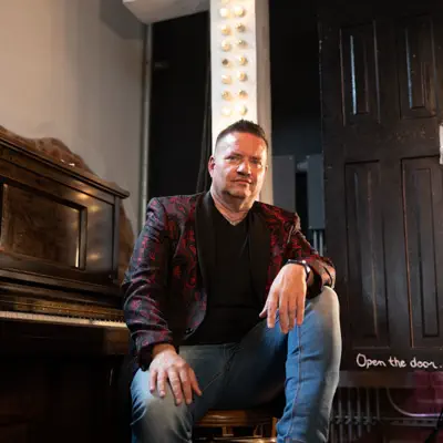 Listen to Steve Bridgmon, watch music videos, read bio, see tour dates & more!