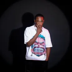 收听 Shazycool、观看音乐视频、阅读小传、查看巡演日期等 ！