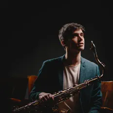 Matthias Van den Brande: песни, клипы, биография, даты выступлений и многое другое.