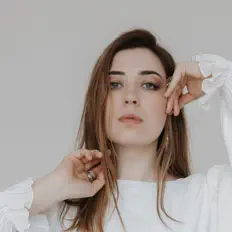 Tatiana Nova सुनें, म्यूज़िक वीडियो देखें, बायो पढ़ें, दौरे की तारीखें और बहुत कुछ देखें!
