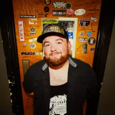 聆聽 Andy Colonico、觀看音樂影片、閱讀小傳、查看巡演日期等！