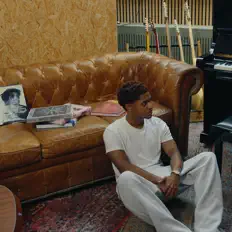 收听 Chrisboy'、观看音乐视频、阅读小传、查看巡演日期等 ！