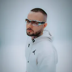 Freitasを聴いたり、ミュージックビデオを鑑賞したり、経歴やツアー日程などを確認したりしましょう！