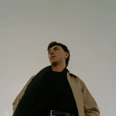 聆聽 Conor Byrne、觀看音樂影片、閱讀小傳、查看巡演日期等！