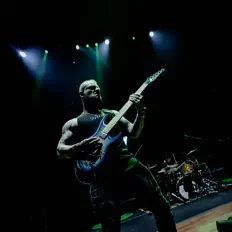 Ben Flandersを聴いたり、ミュージックビデオを鑑賞したり、経歴やツアー日程などを確認したりしましょう！