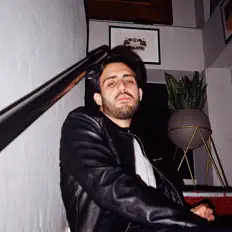 Dengarkan Mario y Sus Modales, tonton video musik, baca bio, lihat tanggal tur & lainnya!