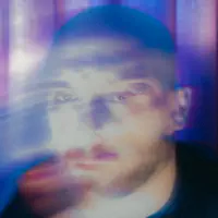 Escucha a undefined, mira videos musicales, lee su biografía, consulta las fechas de las gira y más.