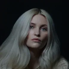 Escucha a Margaret Knapp, mira videos musicales, lee su biografía, consulta las fechas de las gira y más.