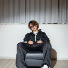 收听 Lil Hak、观看音乐视频、阅读小传、查看巡演日期等 ！