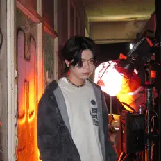 收听 Lokk、观看音乐视频、阅读小传、查看巡演日期等 ！
