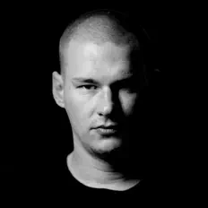 Jozef VIを聴いたり、ミュージックビデオを鑑賞したり、経歴やツアー日程などを確認したりしましょう！