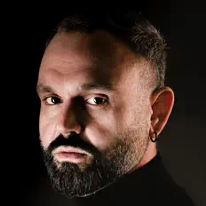 Dengarkan Milad Bagheri, tonton video musik, baca bio, lihat tanggal tur & lainnya!