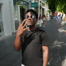 Ascolta BLACK MENTAL, guarda video musicali, leggi la biografia, vedi le date del tour & altro!