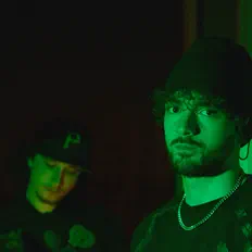 收听 PrpleKid、观看音乐视频、阅读小传、查看巡演日期等 ！