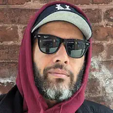 收听 Jon Atoms、观看音乐视频、阅读小传、查看巡演日期等 ！