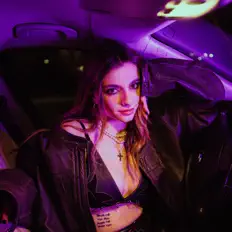 Keopees सुनें, म्यूज़िक वीडियो देखें, बायो पढ़ें, दौरे की तारीखें और बहुत कुछ देखें!