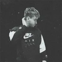 Hör dir undefined an, schau dir Musikvideos an, lies die Biografie, finde Tourdaten und mehr!