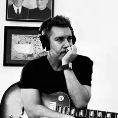 聆聽 Dario Schapiro、觀看音樂影片、閱讀小傳、查看巡演日期等！