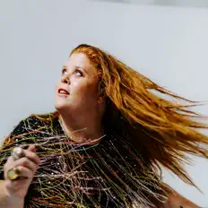 Ascolta Heather Mae, guarda video musicali, leggi la biografia, vedi le date del tour & altro!