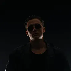 Écoutez rex, regardez des vidéoclips, lisez la biographie, consultez les dates de tournée et plus encore !