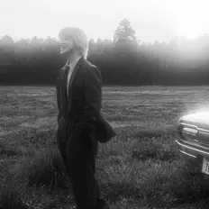 Aylltonを聴いたり、ミュージックビデオを鑑賞したり、経歴やツアー日程などを確認したりしましょう！