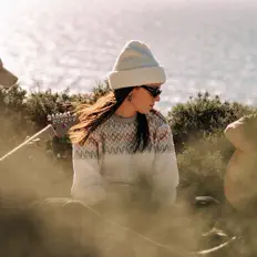Listen to Mariana Reis, watch music videos, read bio, see tour dates & more!