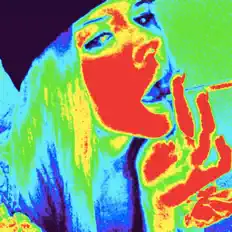 Serena Blue dinle, müzik videolarını izle, biyografisini oku, tur tarihlerini ve daha fazlasını gör!