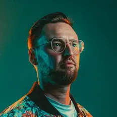 Luister naar Lunaz Chill, bekijk muziekvideo's, lees de bio, bekijk de tourdata, en meer!