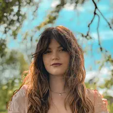 Listen to Izzie Naylor, watch music videos, read bio, see tour dates & more!