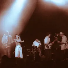Escucha a Finding Mary, mira videos musicales, lee su biografía, consulta las fechas de las gira y más.