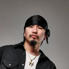 Mr.Low-Dを聴いたり、ミュージックビデオを鑑賞したり、経歴やツアー日程などを確認したりしましょう！