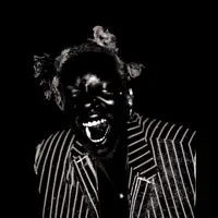 Escucha a undefined, mira videos musicales, lee su biografía, consulta las fechas de las gira y más.
