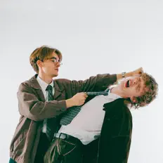 Luister naar Super Market, bekijk muziekvideo's, lees de bio, bekijk de tourdata, en meer!