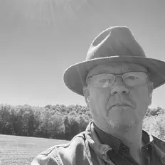 Hör dir Barry Carroll an, schau dir Musikvideos an, lies die Biografie, finde Tourdaten und mehr!