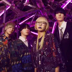 聆聽 パキルカ、觀看音樂影片、閱讀小傳、查看巡演日期等！