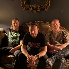 聆聽 The Conniption Fits、觀看音樂影片、閱讀小傳、查看巡演日期等！