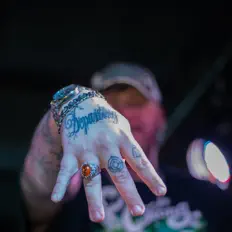 Écoutez cathedryl, regardez des vidéoclips, lisez la biographie, consultez les dates de tournée et plus encore !