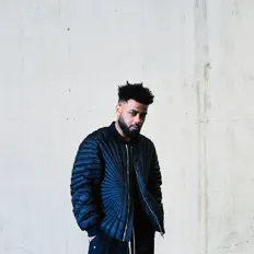 Ascolta YVES, guarda video musicali, leggi la biografia, vedi le date del tour & altro!