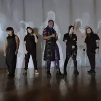 Ouve undefined, vê vídeos de música, lê a biografia, vê as datas da digressão e muito mais!