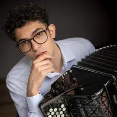 Luister naar Arcangelo Pignatelli, bekijk muziekvideo's, lees de bio, bekijk de tourdata, en meer!